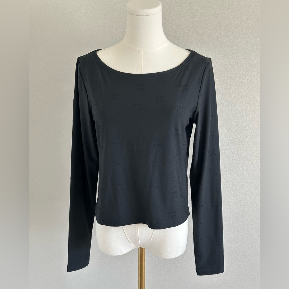 Nike Air Women's Sportwear Printed Black Long Sleeve Cropped Yoga Running Top- M